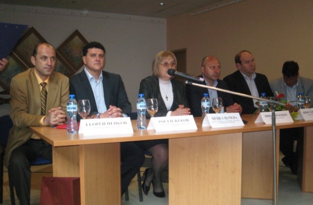 Ц.Цачева: Решението на съда се съдържа между двете корици на делото