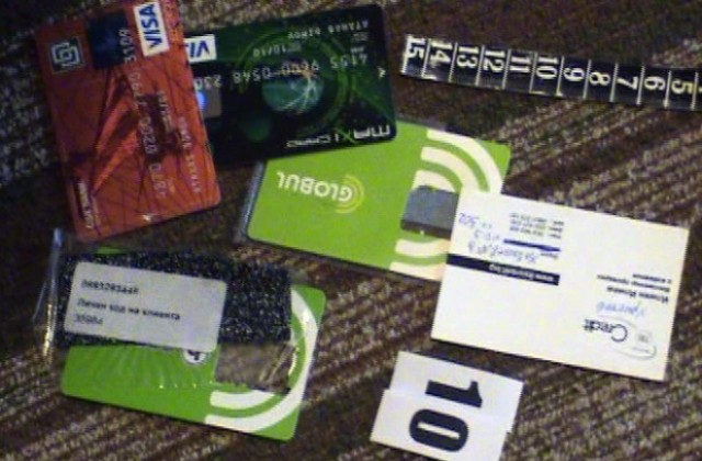 Разбиха банда за телефонни измами