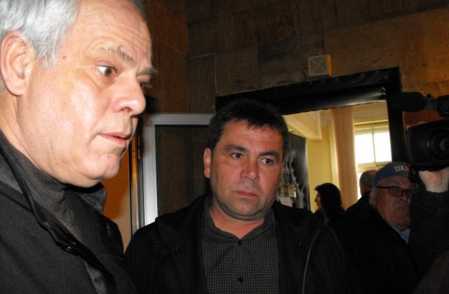 Осъдиха условно зам.-кмет, правил фалшиви заверки на документи