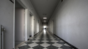 Клиниката в Курило психотрилър сред руини