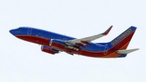 САЩ разпоредиха проверки на найстарите Боинг 737