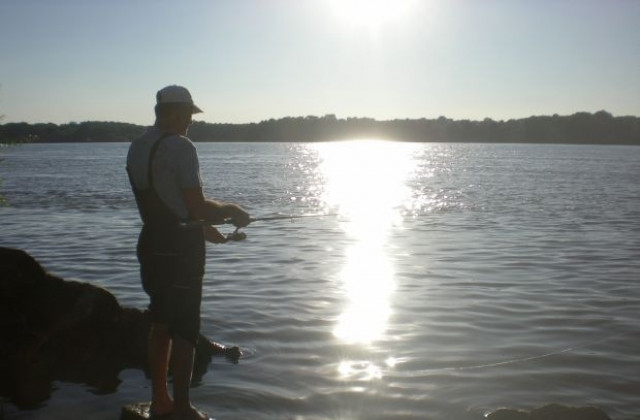 Забраняват риболова от 18 април