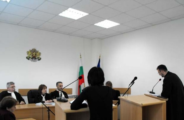 Съдът решава до месец да отмени ли две общински наредби в Разград