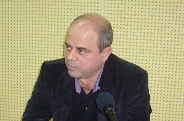Областният ще върти метлата в парка