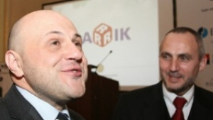 Чакат министър Томислав Дончев