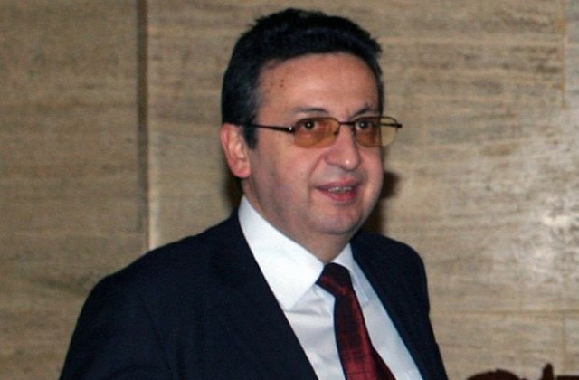 Димитър Костов остава подуправител на БНБ