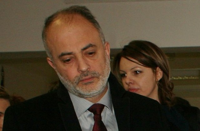 Младенов настоява минималната заплата да се повиши от 1 юли