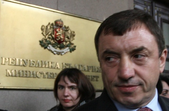 Управлението на Борисов е поход на разрухата, смята бившият съветник в ДАНС Алексей Петров