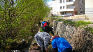 Средна активност в кампанията по почистване на Сливен
