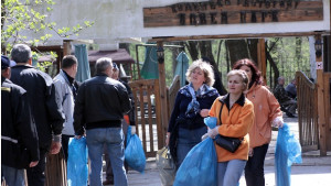 43 000 души участваха в почистването на София