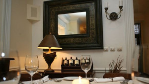 Българската празнична спекула с празни приказки