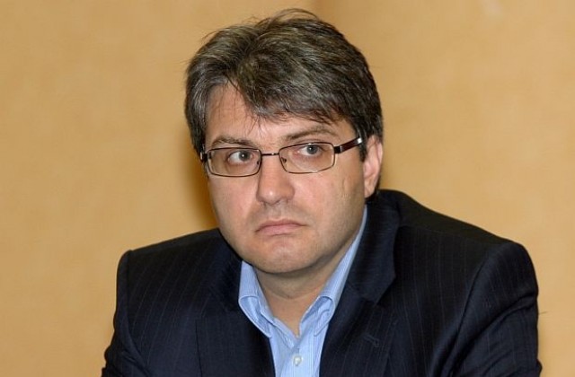Г. Стойчев: Излизането от кризата става с пълзене