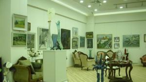 Изложба на авторски бижута в артцентъра