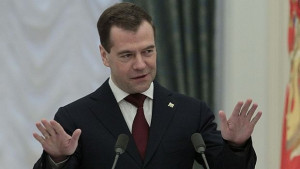 Медведев връчи награди на космонавтите Георги Иванов и Александър Александров