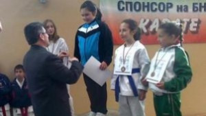Състезателите на Карате клуб Спартак Плевен с отлично представяне