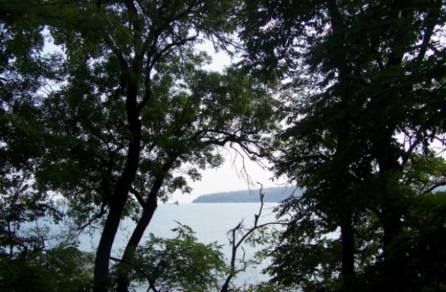 10 дка от Морската градина преминават в частни ръце?