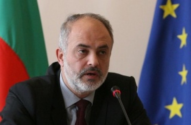 Регламентират дейността на агенциите за временна заетост до есента