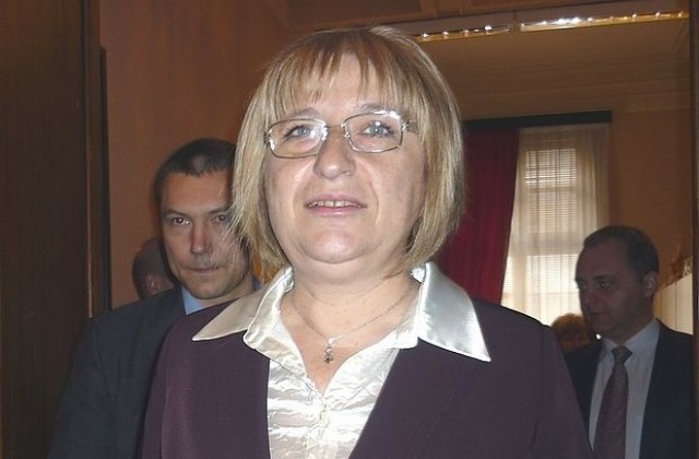 Цецка Цачева в Бургас