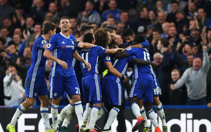 СНИМКИ: Как Челси ликува пред очите на Моуриньо?