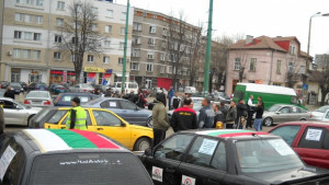 Вяло започна протестът срещу високите цени на горивата в Габрово