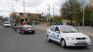 С около 150 коли протестираха в Хасково и Димитровград