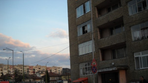 Час и половина габровец заплашва със самоубийство