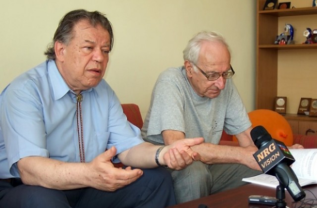 Предлагат проф. Димитър Овчаров да стане почетен гражданин на Търговище