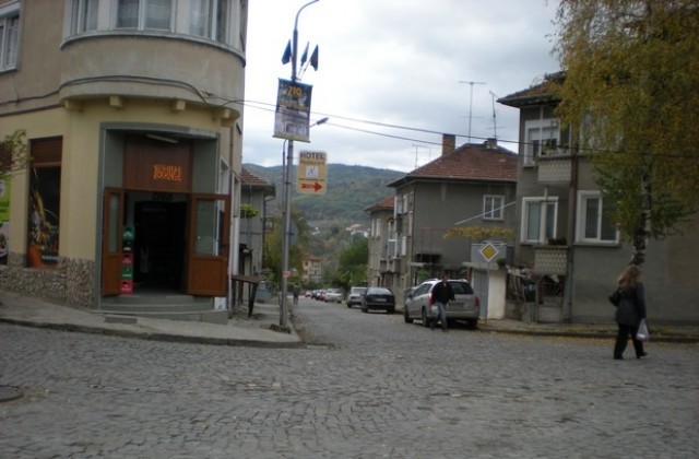 Кметът на Дряново в ролята на учител по литература