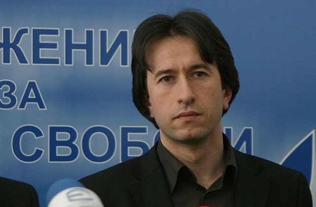 Изключиха Корман Исмаилов от Централния съвет и ПГ на ДПС