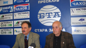 220 автори участват в поетичния конкурс Белоцветните вишни