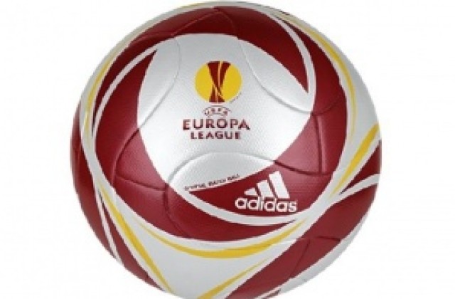 Лице на bTV екшън краде футболни топки