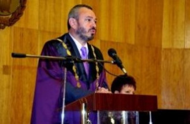 Успешен мандат отчете ректорското ръководство на ВТУ