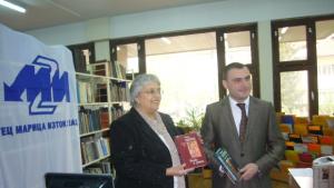 ТЕЦ Марица изток 2 дари 100 книги на библиотеката