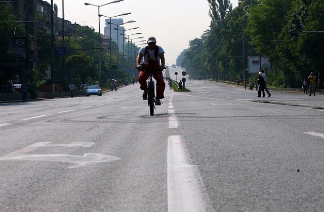 Променят движението заради реконструкция на площада на Авиацията