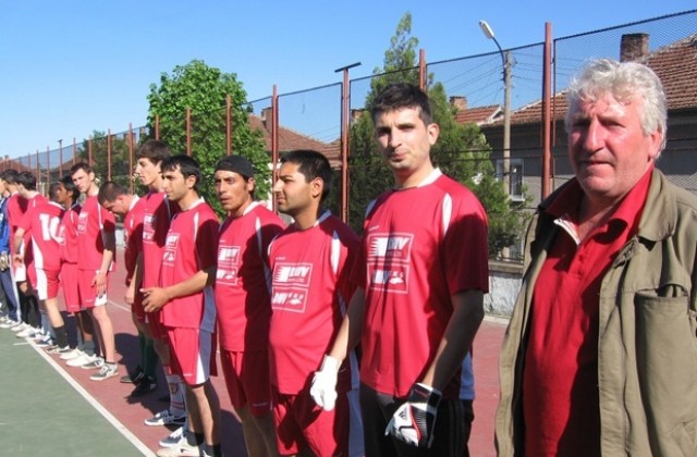 Турнир по футбол на малки врати стартира в Мездра