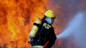 Изгоряха гараж и кола