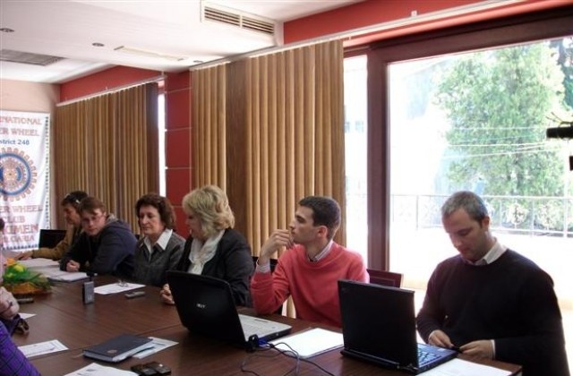 Безработицата е най-голям проблем според жителите на общината, сочи проучване