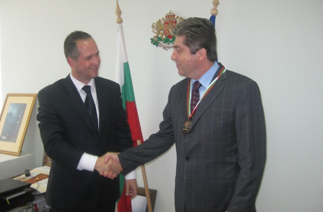 Първанов: Ще подкрепя включването на Белоградчишките скали в списъка на ЮНЕСКО