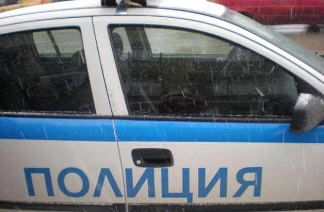 17-годишен задигна мебели в Дряново