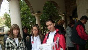 БЧК събра пари за абитуриенти сираци