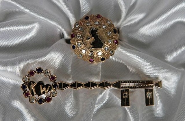 Днес кралските сватби се сключват по любов