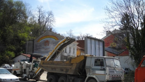 Цялостно асфалтиране след водния цикъл дотогава аварийно кърпене