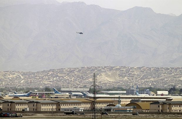 Престрелка взе жертви на летището в Кабул, няма пострадали българи