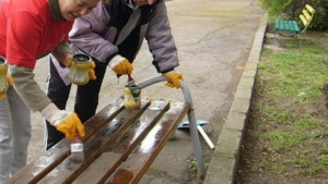 Община Видин отново ремонтира пейките в парковете