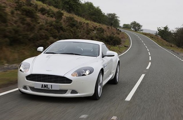 Британците предпочитат Aston Martin DB9 пред Audi R8 и Bugatti Veyron