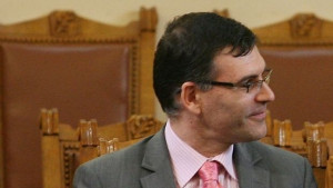 Министър Дянков и лъжливото овчарче