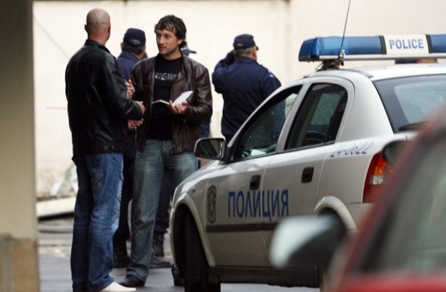 Полицаи застреляха автокрадец при преследване