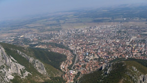 Половината кабинет пристигна във Враца