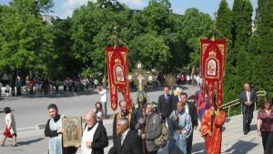 Шумен и Пловдив в спор за честването на празника на
