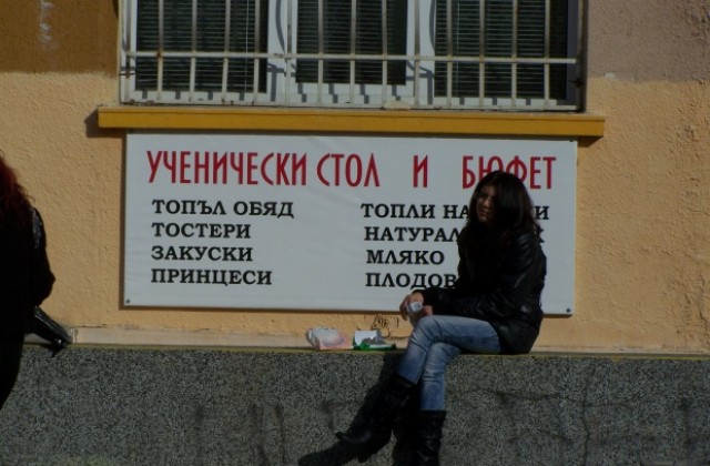 Изпитите на седмокласниците да се изтеглят след края на учебната година, искат преподаватели